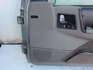 Foto de GUARNECIDO PUERTA DELANTERA DERECHA CHRYSLER JEEP GR.CHEROKEE (ZJ)/(Z) 5.2 V8 CAT (211 CV / 155 KW) foto 2