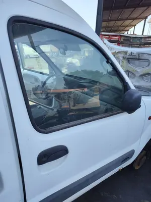Foto de LUNA DELANTERA DERECHA RENAULT KANGOO I (F/KC0) 1.9 dCi Diesel CAT (84 CV / 62 KW) referencia 7701475289