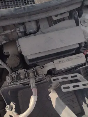 Foto de CAJA FILTRO AIRE RENAULT MEGANE III BERLINA 5P 1.5 dCi Diesel CAT (86 CV / 63 KW) referencia 8200947663
