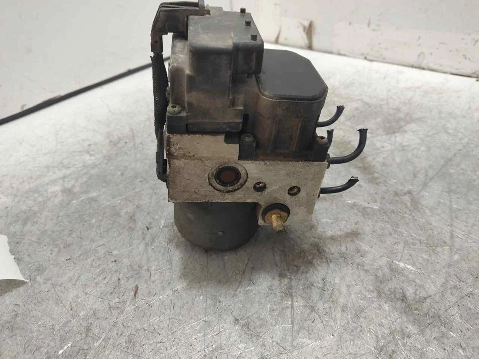 Foto de ABS PEUGEOT 306 BREAK 2.0 HDi CAT (90 CV / 66 KW) referencia 9636084580