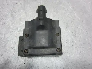 Foto de BOBINA ENCENDIDO TOYOTA CELICA (T20) 2.0 16V CAT (170 CV / 125 KW) referencia 1950074050