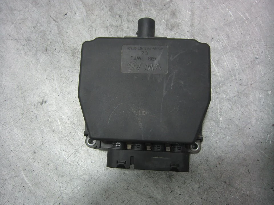 Foto de MODULO ELECTRONICO SEAT IBIZA (6L1) 1.9 TDI (101 CV / 74 KW) referencia 6Q0906625
