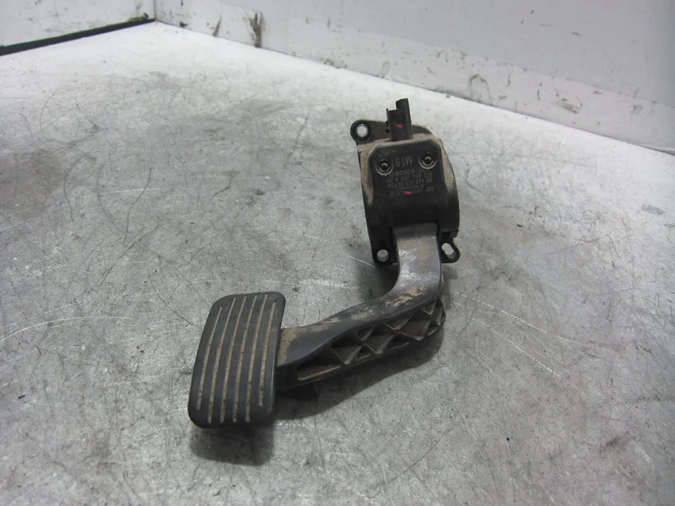 Foto de POTENCIOMETRO PEDAL CITROEN XSARA PICASSO 1.6 16V HDi (90 CV / 66 KW) referencia 9653105980