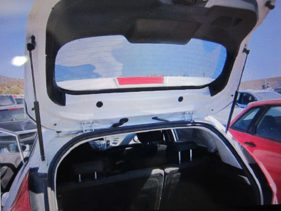 Foto de AMORTIGUADORES MALETERO / PORTON FORD FIESTA (CNN) 1.5 TDCi CAT (75 CV / 55 KW) referencia 8A61A406A10AC