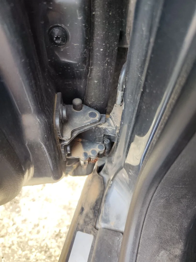 Foto de RETENEDOR PUERTA AUDI A6 BERLINA (4B2) 2.5 V6 24V TDI (180 CV / 132 KW)