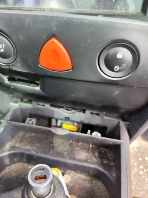 Foto de WARNING RENAULT MEGANE II COUPE/CABRIO 1.5 dCi Diesel (106 CV / 78 KW)
