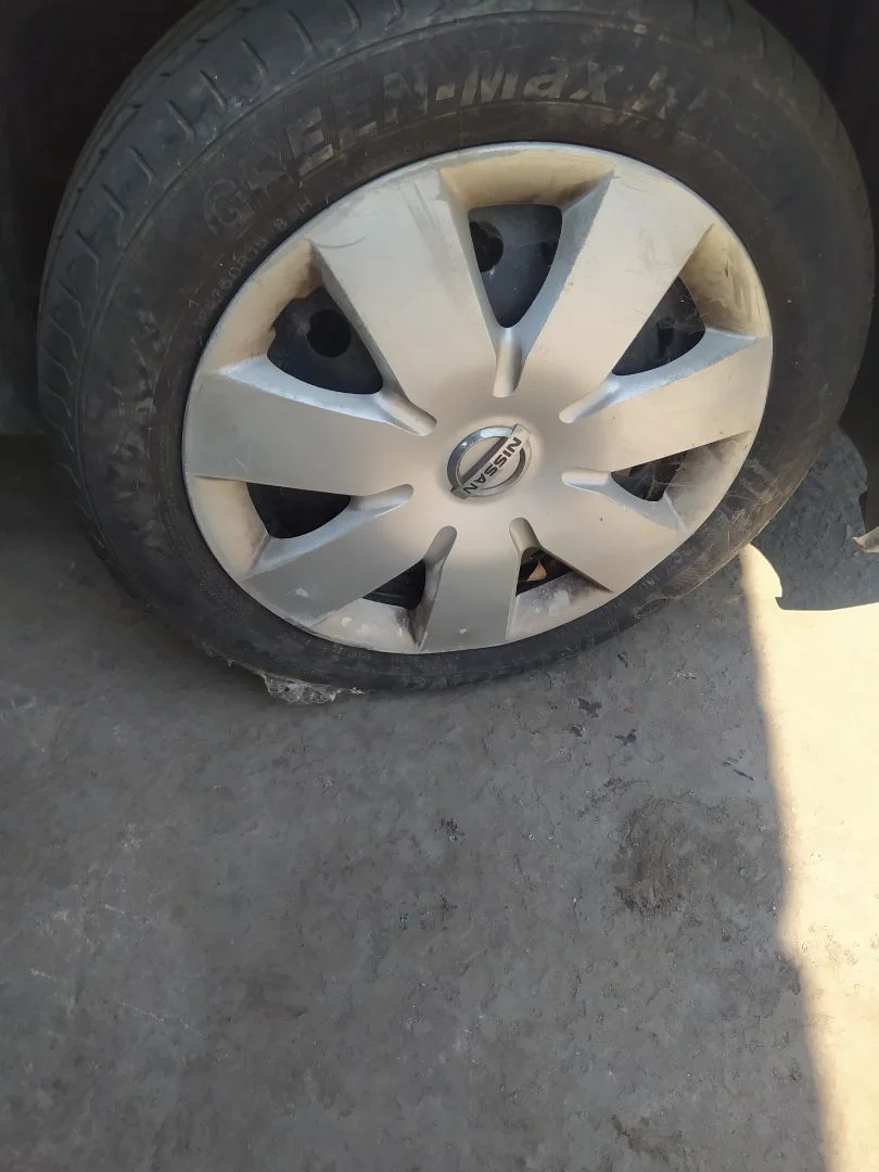 Foto de LLANTA NISSAN NOTE (E11E) 1.4 CAT (88 CV / 65 KW)