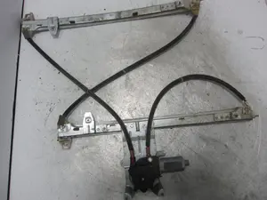 Foto de ELEVALUNAS DELANTERO DERECHO CITROEN XSARA PICASSO 2.0 HDi CAT (RHY / DW10TD) (90 CV / 66 KW) referencia 0130821900 foto 2