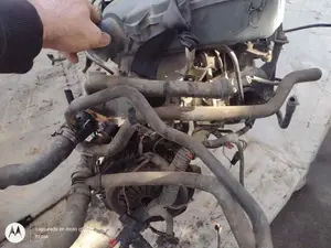 Foto de MOTOR COMPLETO DACIA LOGAN 1 1.6 CAT (87 CV / 64 KW) referencia K7MF710 foto 5