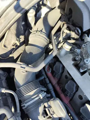 Foto de TUBO VOLKSWAGEN TOUAREG (7L6) 4.2 V8 32V FSI (350 CV / 257 KW)