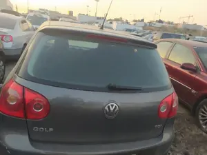 Foto de CERRADURA MALETERO / PORTON VOLKSWAGEN GOLF V (1K1)(10.2003) 1.9 TDI (105 CV / 77 KW)