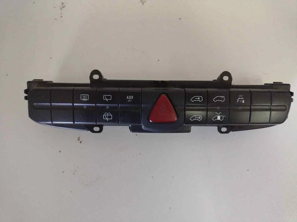 Foto de WARNING MERCEDES-BENZ VIANO (639) referencia A6396310208