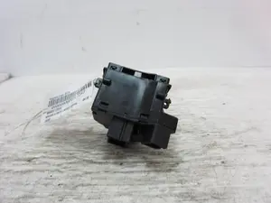 Foto de MANDO LUCES NISSAN ALMERA (N16/E) 1.8 16V CAT (116 CV / 85 KW) referencia 25540 foto 6