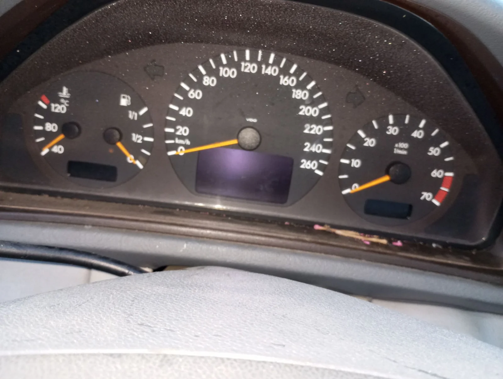 Foto de CUADRO INSTRUMENTOS MERCEDES-BENZ CLK (BM 208) COUPE 2.0 Compresor CAT (163 CV / 120 KW)
