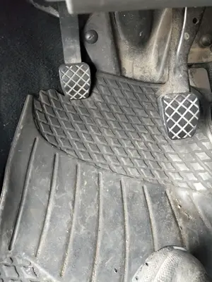 Foto de PEDAL EMBRAGUE SEAT ALTEA (5P1) 1.9 TDI (105 CV / 77 KW)