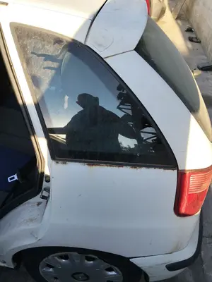 Foto de LUNA CUSTODIA TRASERA IZQUIERDA SEAT IBIZA (6K1) 1.9 TDI (90 CV / 66 KW)