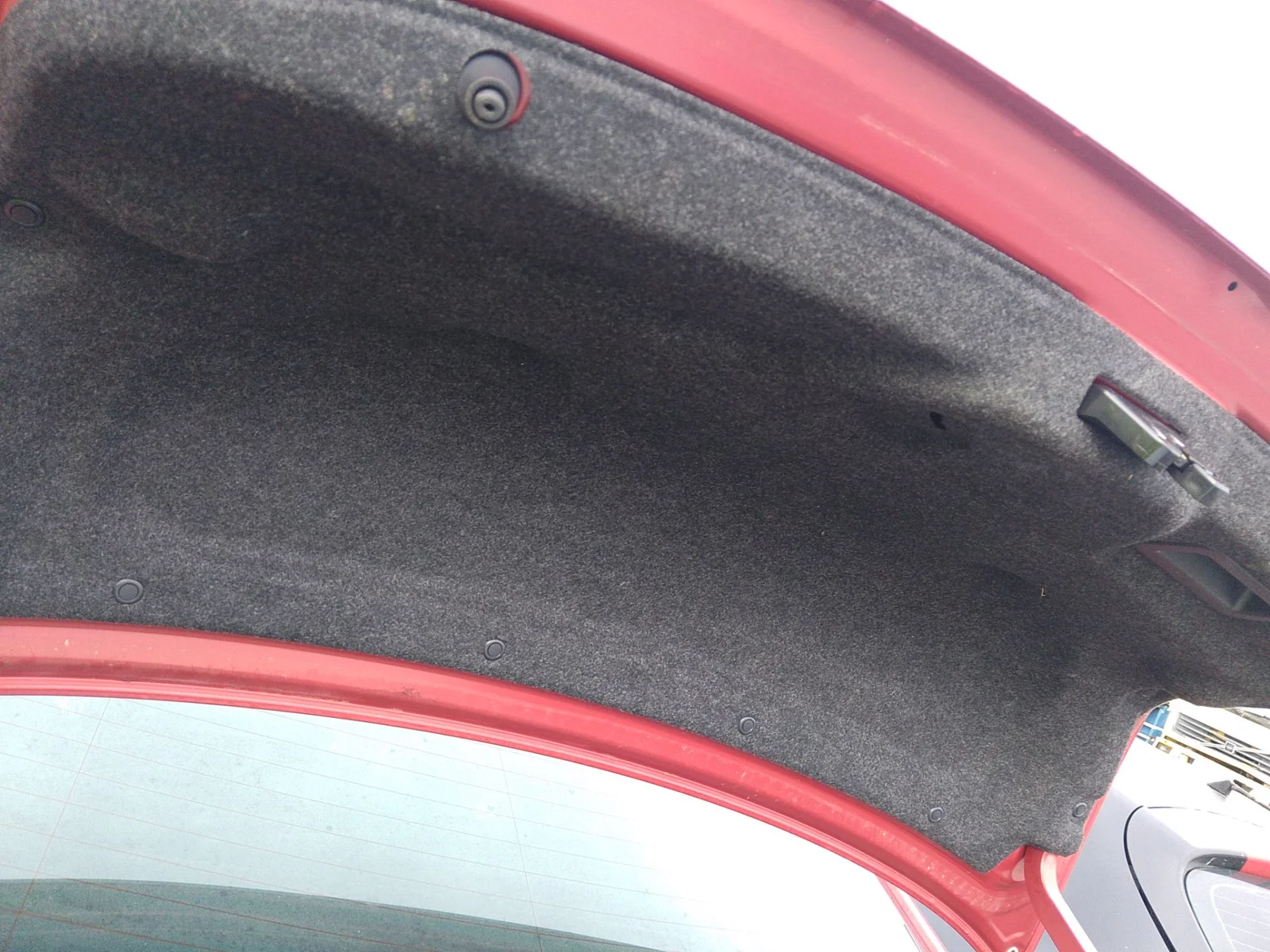 Foto de GUARNECIDO PORTON TRASERO MAZDA 6 BERLINA (GJ) 2.2 Turbodiesel CAT (175 CV / 129 KW)
