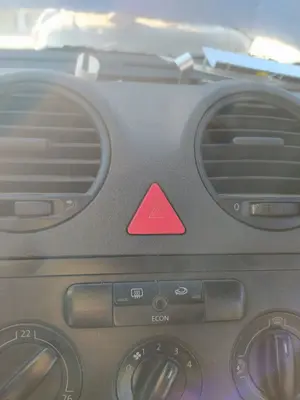 Foto de WARNING VOLKSWAGEN CADDY (2K)(02.2004) 1.9 TDI (BSU) (75 CV / 55 KW)