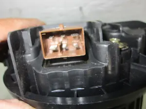 Foto de VENTILADOR CALEFACCION AUDI A4 BERLINA (8E) 2.0 TDI (140 CV / 103 KW) referencia 8E1820021E foto 3