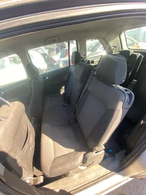 Foto de ASIENTOS TRASERO IZQUIERDO OPEL ZAFIRA B 1.9 CDTI (120 CV / 88 KW) referencia 13173484