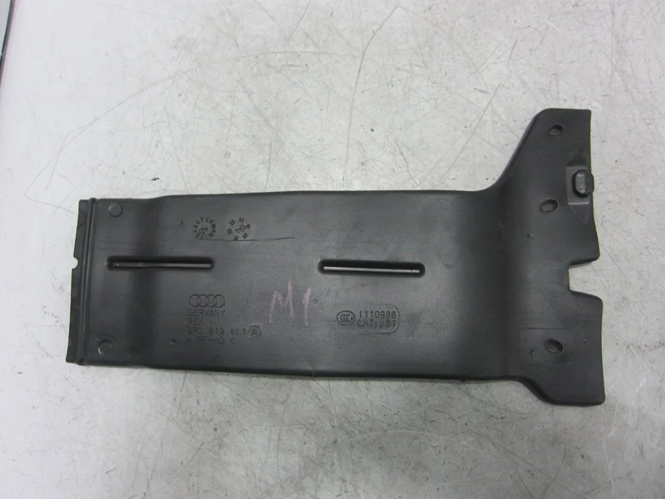 Foto de TUBO PORSCHE MACAN (95BA) referencia 8R0819801A