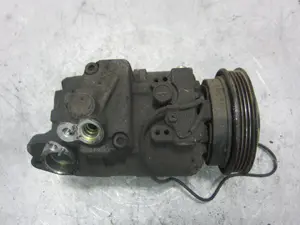 Foto de COMPRESOR AIRE ACONDICIONADO VOLKSWAGEN PASSAT BERLINA (3B3) referencia 8D0260808 foto 3