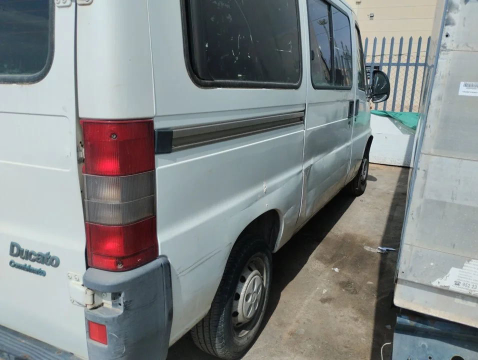 Foto de PILOTO TRASERO DERECHO FIAT DUCATO II COMBI 2.8 TDI CAT (122 CV / 90 KW)