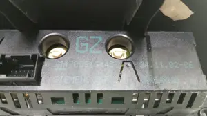 Foto de PANTALLA MULTIFUNCION OPEL CORSA C 1.2 16V CAT (Z 12 XE / LW4) (75 CV / 55 KW) referencia 0091164455 foto 4