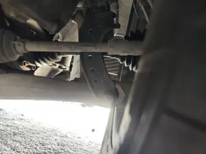 Foto de BRAZO SUSPENSION DELANTERO DERECHO AUDI Q7 (4L) 3.0 V6 24V TDI (233 CV / 171 KW) referencia 7L0407021B