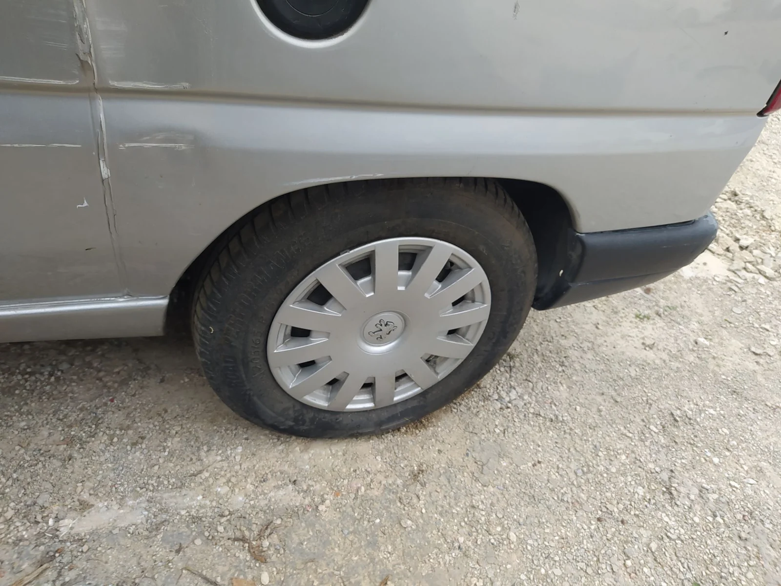 Foto de BRAZO SUSPENSION TRASERO IZQUIERDO PEUGEOT EXPERT FURGÓN COMFORT (1995) 2.0 HDi (109 CV / 80 KW)