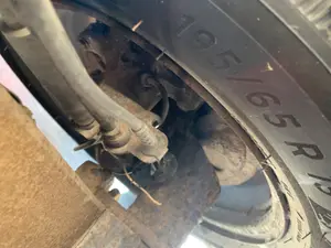 Foto de PINZA DE FRENO TRASERA IZQUIERDA VOLKSWAGEN CADDY (2K)(02.2004) 2.0 SDI (69 CV / 51 KW) referencia 2K0615423B foto 2