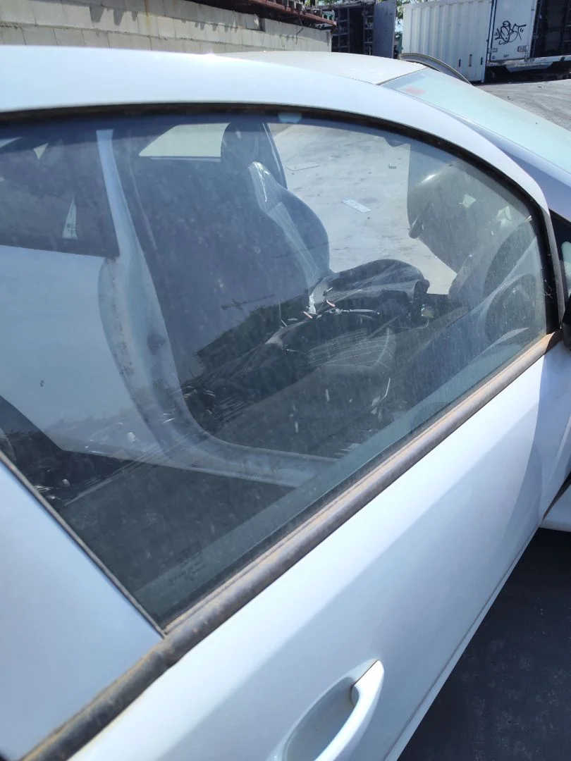 Foto de LUNA DELANTERA DERECHA OPEL CORSA D 1.3 16V CDTI (75 CV / 55 KW) referencia 13187800