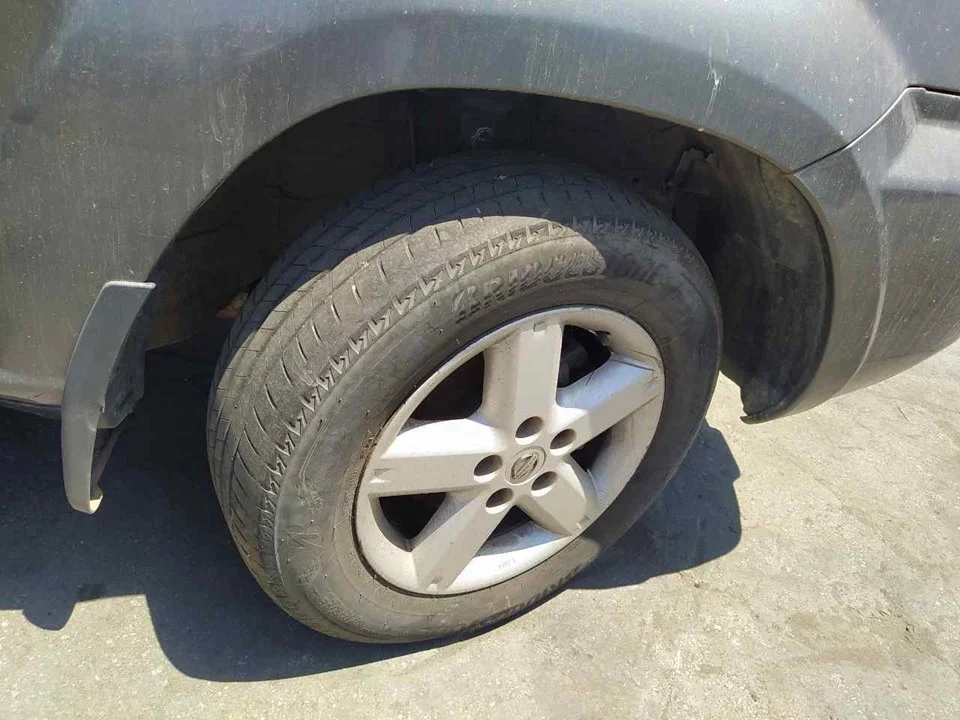 Foto de PASO RUEDA DELANTERO DERECHO NISSAN X-TRAIL (T30) 2.2 16V Turbodiesel CAT (114 CV / 84 KW)