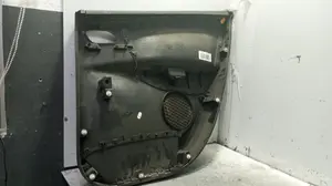 Foto de GUARNECIDO PUERTA TRASERA IZQUIERDA PEUGEOT 207 1.6 HDi FAP CAT (9HZ / DV6TED4) (109 CV / 80 KW) referencia 2176440 foto 2