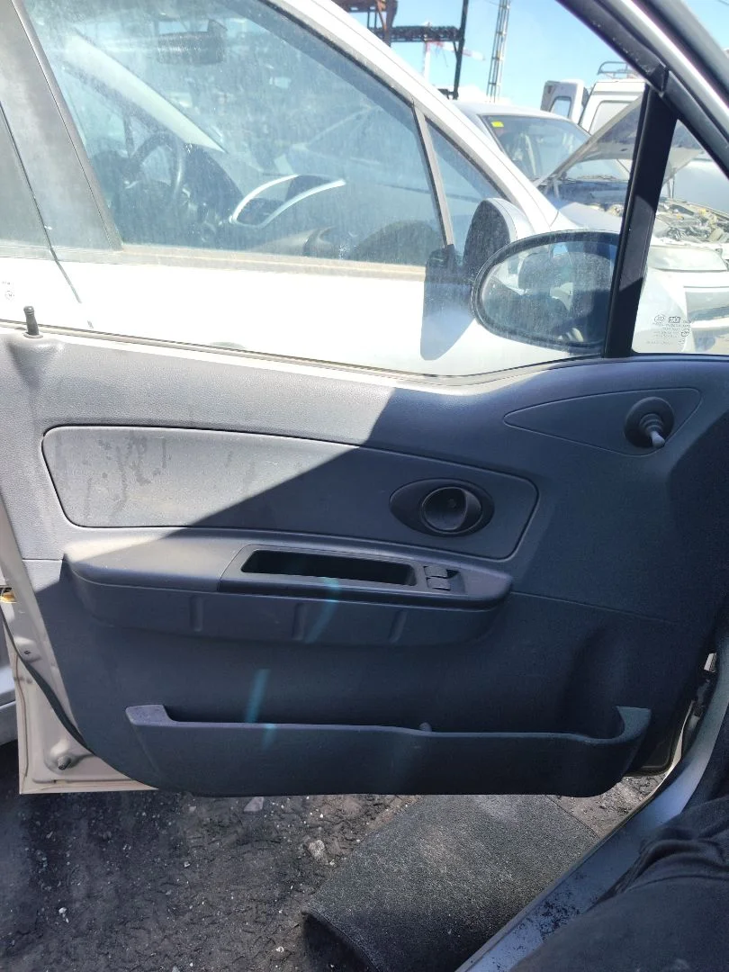Foto de GUARNECIDO PUERTA DELANTERA IZQUIERDA CHEVROLET MATIZ 0.8 CAT (52 CV / 38 KW) referencia 96658443