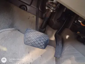 Foto de PEDAL FRENO SSANGYONG RODIUS 2.7 Turbodiesel CAT (163 CV / 120 KW)