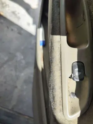 Foto de MANDO ELEVALUNAS TRASERO IZQUIERDO VOLVO S60 BERLINA 2.4 Diesel (126 CV / 93 KW)