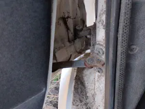 Foto de NO IDENTIFICADO FORD TRANSIT FURGÓN (CY/DY)(1986) 2.5 Diesel (80 CV / 59 KW)