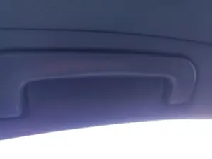 Foto de ASIDERO TECHO DELANTERO IZQUIERDO AUDI A6 BERLINA (4B2) 2.5 V6 24V TDI (150 CV / 110 KW)