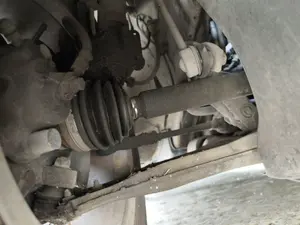 Foto de BRAZO SUSPENSION DELANTERO DERECHO VOLKSWAGEN POLO IV (9N1) 1.4 16V (75 CV / 55 KW)