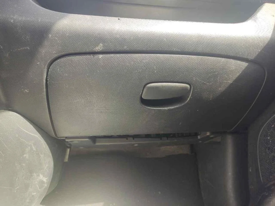 Foto de GUANTERA RENAULT CLIO IV referencia 685003033R
