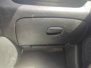 Foto de GUANTERA RENAULT CLIO IV referencia 685003033R foto 1