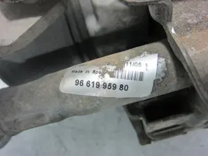 Foto de MOTOR LIMPIA DELANTERO PEUGEOT 407 COUPÉ 2.7 HDi FAP CAT (UHZ / DT17TED4) (204 CV / 150 KW) referencia 9661995980 foto 3
