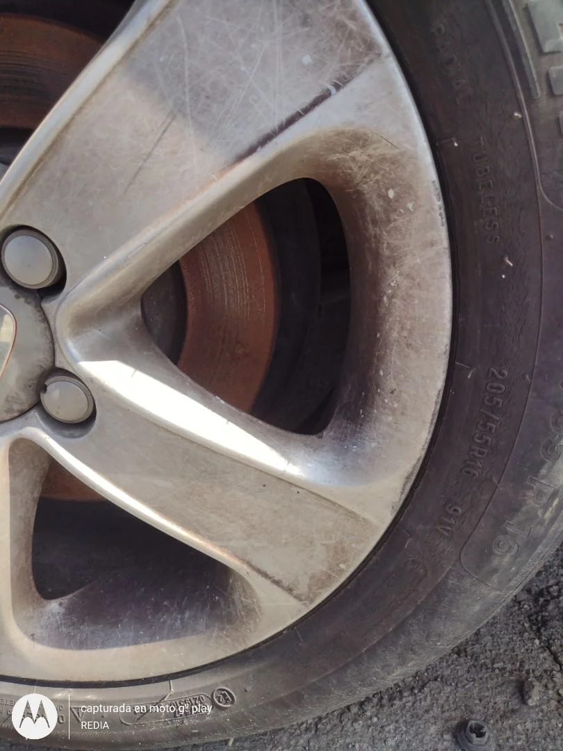 Foto de RUEDA DE REPUESTO SEAT LEON (1P1) 1.9 TDI (105 CV / 77 KW)