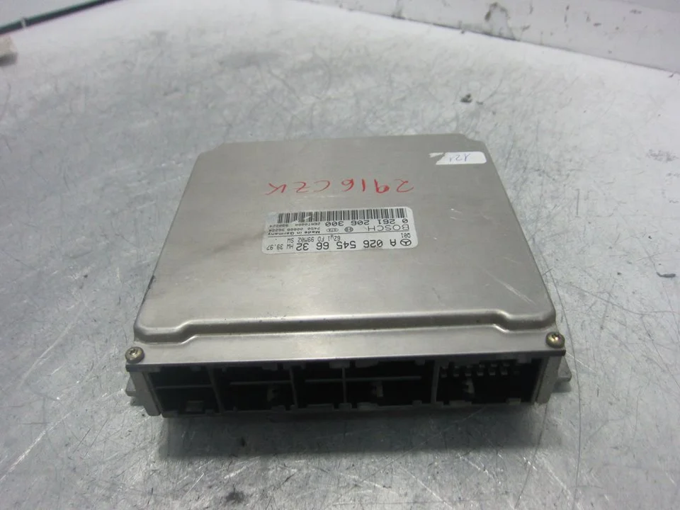 Foto de CENTRALITA MOTOR UCE MERCEDES-BENZ CLASE ML (BM 163) 3.2 V6 18V CAT (218 CV / 160 KW) referencia A0265456632