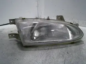 Foto de FARO DERECHO HYUNDAI ACCENT (LC) 1.3 12V CAT (75 CV / 55 KW) referencia 9210522060