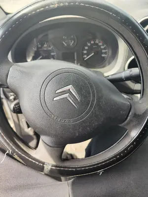 Foto de AIRBAG DELANTERO IZQUIERDO CITROEN BERLINGO FURGÓN 1.6 16V HDi FAP (90 CV / 66 KW)