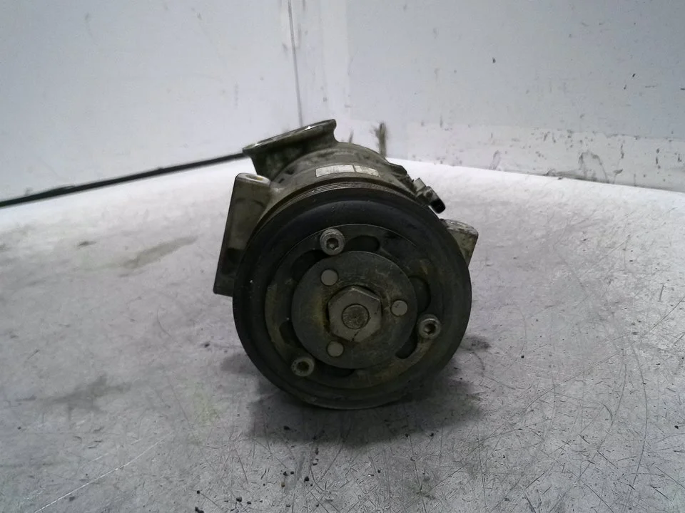 Foto de COMPRESOR AIRE ACONDICIONADO OPEL CORSA E 1.2 (69 CV / 51 KW) referencia 4472808590