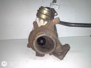 Foto de TURBOCOMPRESOR MERCEDES-BENZ CLASE C (BM 203) BERLINA referencia A6110960999 foto 9