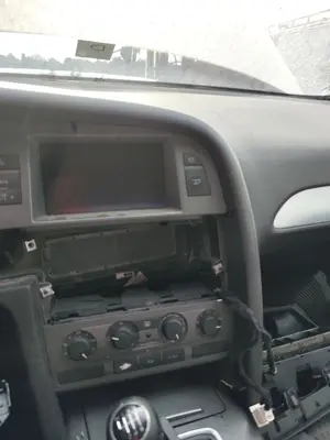 Foto de SISTEMA AUDIO / RADIO CD AUDI A6 BERLINA (4F2) 2.0 TDI (140 CV / 103 KW)